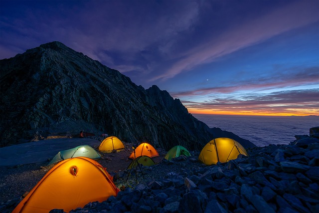 Vacanza in tenda: la guida completa per principianti